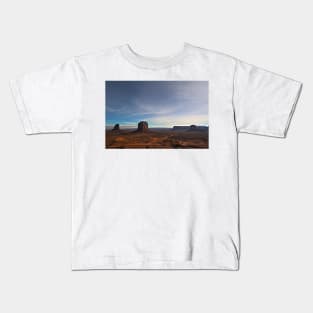 Monument Valley11 Kids T-Shirt